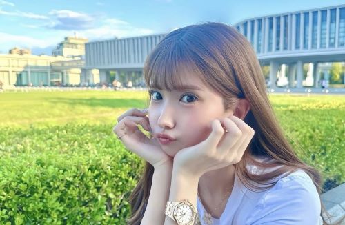 キャバ嬢さん、原爆資料館前で写真を撮り「私は五体満足で明日のご飯に困らないからそれだけで超幸せ」と投稿し批判殺到