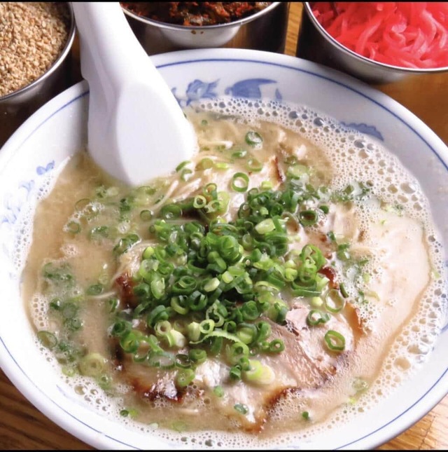 「背脂多め」で追加料金加算…インフルエンサーの苦情に別の店の人気ラーメン店主がブチギレ「なんでも無料と思っているのか。勘違いするな」