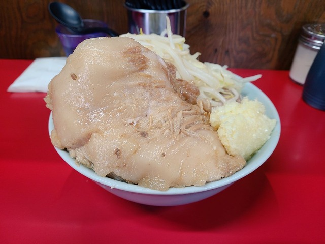 ラーメン二郎の無料トッピング「アブラザブトン」がヤバいｗｗｗｗｗｗ