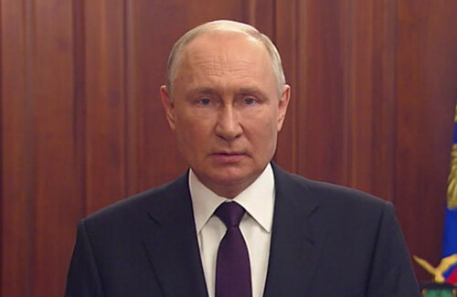 プーチン大統領、戦時中の日本みたいになってしまう「優秀な生徒の諸君、ロシアは絶対無敵だ」
