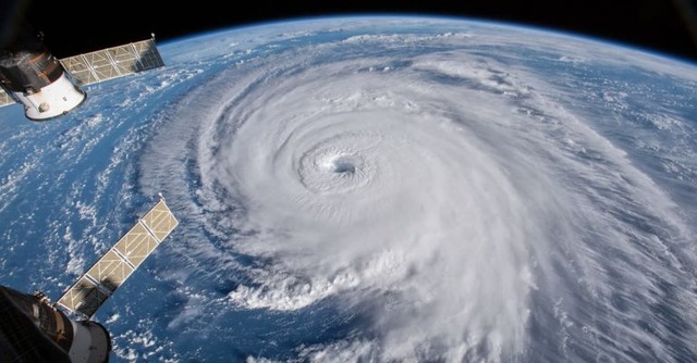 【悲報】台風13号さん、土日に関東周辺直撃の模様