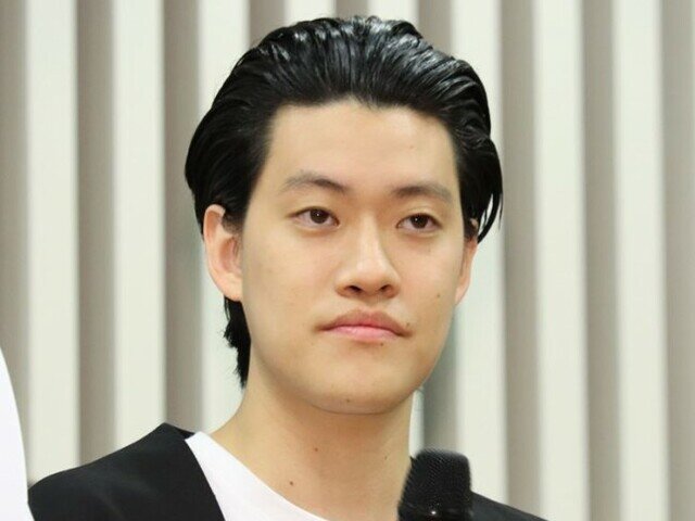 芸人・粗品、ファン層もオワってると判明ｗｗｗｗｗ 「クレカに限定したライブチケットが決済不可で600枚キャンセル」