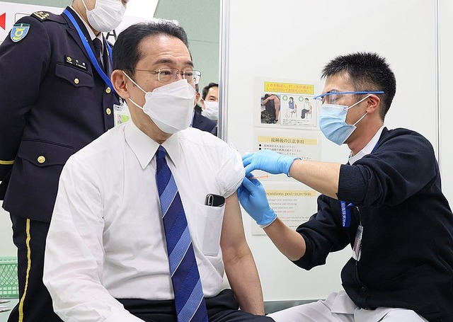 【悲報】45年間でワクチン死した人は151人、でもコロワク死は210人(暫定値)😇💉母数と統計議論が荒れる