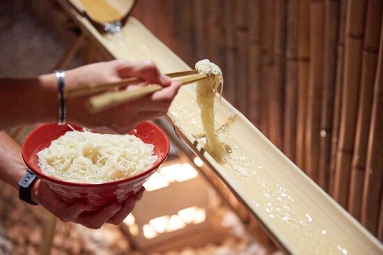 流しそうめんで93人の食中毒が出てしまう→使われた湧き水からまさかの菌が検出される・・・