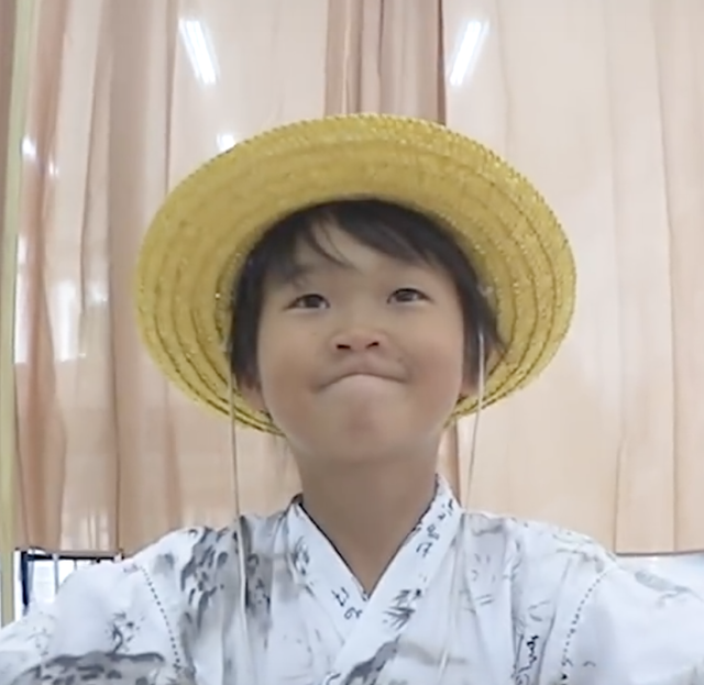 【悲報】中高生がなりたい職業「YouTuber」が１位から８位に転落…「公務員」が１位に
