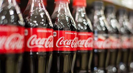 【地獄】日本人「いやああああああ選手がコーラ飲んでる！通報するのおおおおおおお」