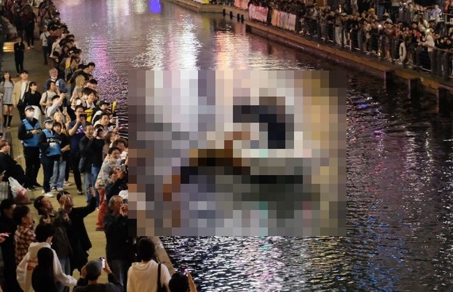 【画像】X民「最高に大阪らしい写真撮れた」ﾊﾟｼｬｯ → 道頓堀で撮った奇跡の1枚がこちらｗｗｗｗｗｗ