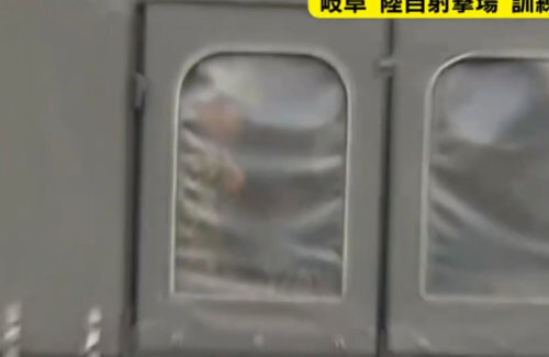 陸自隊員、マスコミに中指立てたことを認める！木原防衛相ブチギレ「厳正に対処していく」