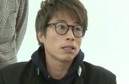 田村淳さん「松本城のお堀の水が汚すぎ！『池の水全部抜く』企画やりたい！」 城郭考古学者「それは誤解。透明度が高いから、下の泥が見えてるだけ」