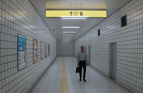 無限ループする日本の地下通路から脱出するゲーム『8番出口』発表！どこまで続くのこれ・・・