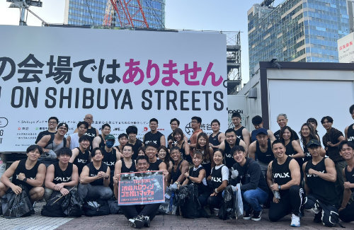 【悲報】ハロウィーン後の渋谷、やっぱりゴミだらけ…ボランティア約50人のゴミ袋がいっぱいに「感覚的には昨年より減ったのかな」