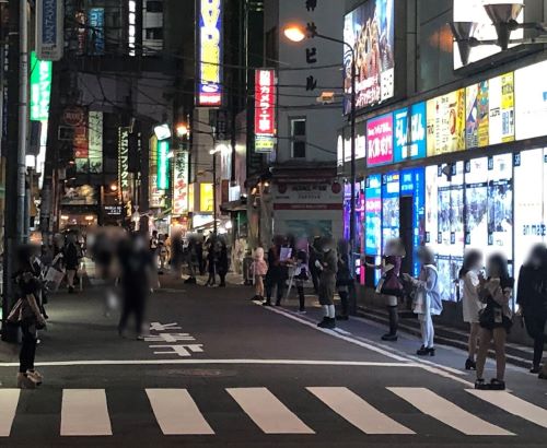 すっかり“オトナの街”と化した秋葉原・・・夜の店で繰り広げられる『女の戦い』がこちら・・・
