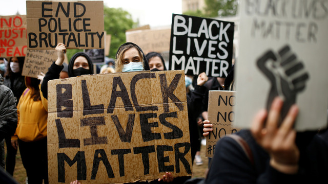 『BLM(ブラック・ライブズ・マター)』デモの契機になった白人の元警察官、収監中に他の収容者に刺される・・・