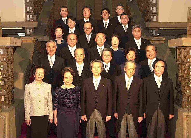 【衝撃】ぶっちゃけ「日本衰退の‘元凶’」だと思うモノ挙げろｗｗｗｗｗｗ