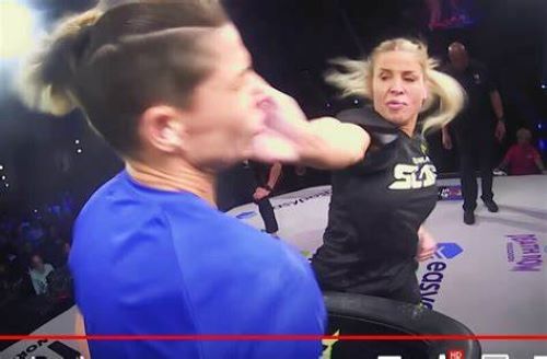 【動画】"平手打ち"の女子試合で対戦相手を一撃で失神させたビンタがヤバすぎる・・・