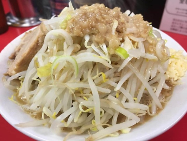 ラーメン二郎京都店「お客さんが近所に嘔吐していると、厳しいお叱り」受け悲痛な訴え、原因にネット唖然「ヤバすぎるやろこれ」
