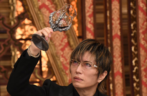 GACKTさん「何度も言ってるが、格付けチェックにヤラセは無い」「オマエにあの場のエグく吐きそうな緊張感を味合わせてやりたい」