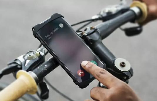 スマホしながら自転車運転、罰則強化へ　取り付けたホルダーに装着して地図やゲームアプリを注視する場合も対象
