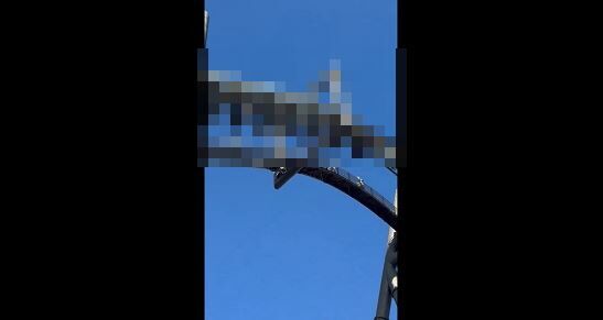 USJのジェットコースター『フライングダイナソー』が緊急停止！乗客がヤバいことになってるんだけど・・・