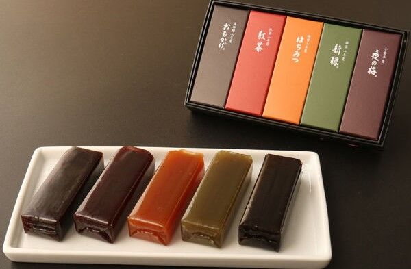 相手先からお詫びにとらやの菓子折りを出されて「やったー！」→実はこういうの受け取っちゃいけないらしい・・・