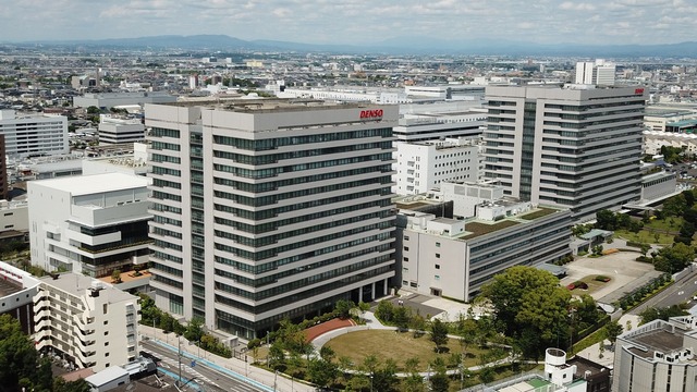 デンソー燃料ポンプを搭載したホンダ車、高速でエンストし停車　衝突され同乗者死亡　380万台超のメガリコール、トヨタはデンソー株の一部を売却していて株価下落の危機回避か