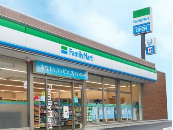 【画像】バイクメーカーのカワサキさん、ファミマみたいなバイクを発表してしまうｗｗｗｗｗ 思った以上にファミマなんだがｗｗｗｗｗ