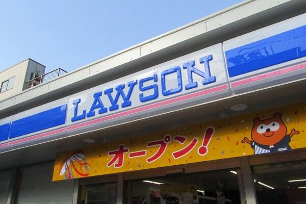 ローソン「年末年始は意外だけど◯◯と◯◯が売れ筋です」