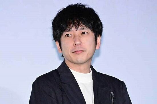 嵐・二宮和也さん、自撮り写真にアイドルとは思えないモノが写り込み物議に・・・