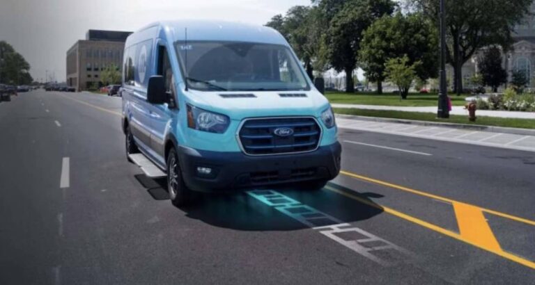 アメリカで走りながら電気自動車を充電できる道路が完成
