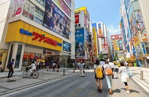 秋葉原で基板とか見てたら通りすがりのオタクにおすすめされてアキバを感じた話ｗｗｗｗ