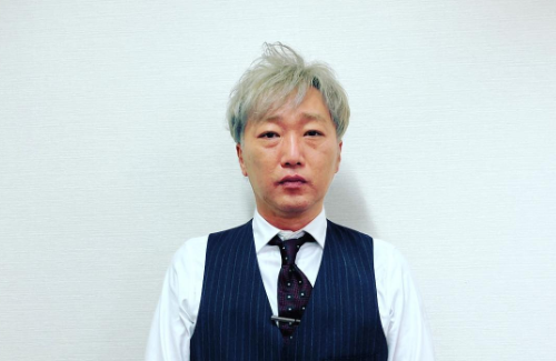 スピードワゴン小沢一敬さん、活動自粛を発表「混乱やご迷惑をお掛けしていることに強く責任を感じている」