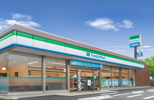 ファミマ本社、震災時に水の値段を倍にした騒動を謝罪「本数を間違えた」 → 更に炎上「苦しい言い訳」「転売ヤーとかわらん」