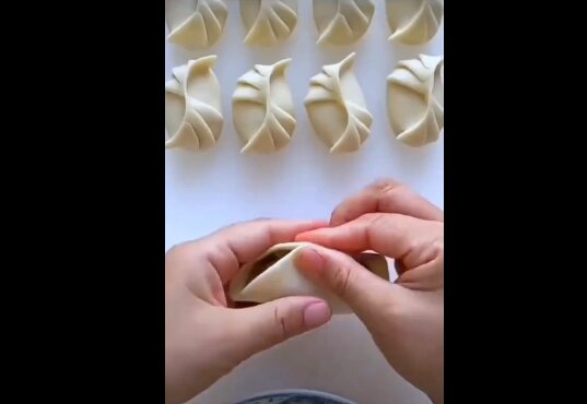 中国人が祝日にやる「餃子の超オシャレな包み方9種類」を動画で解説