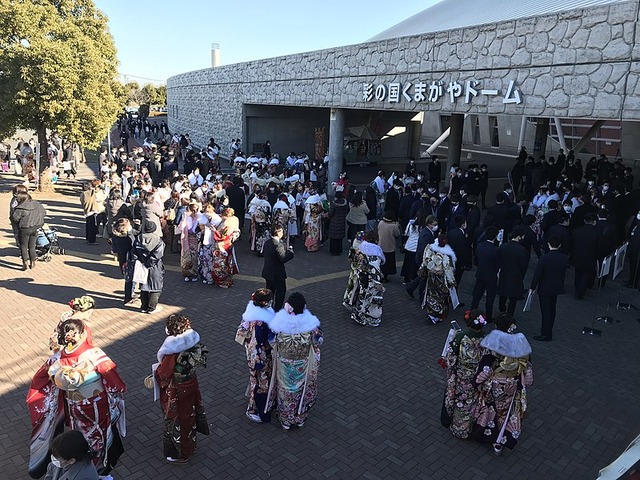 この成人式のコピペ見るたび心が締め付けられるんやが…