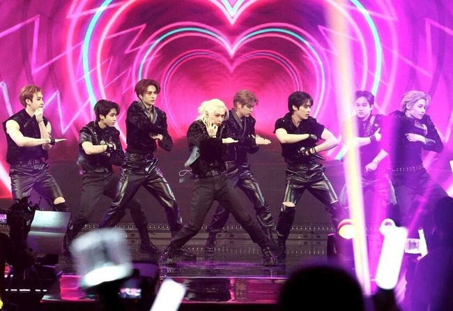 メディア「大晦日という大事な時期にジャニーズがいなくても心配なかった！俺たちには韓国アイドルがいる！！」