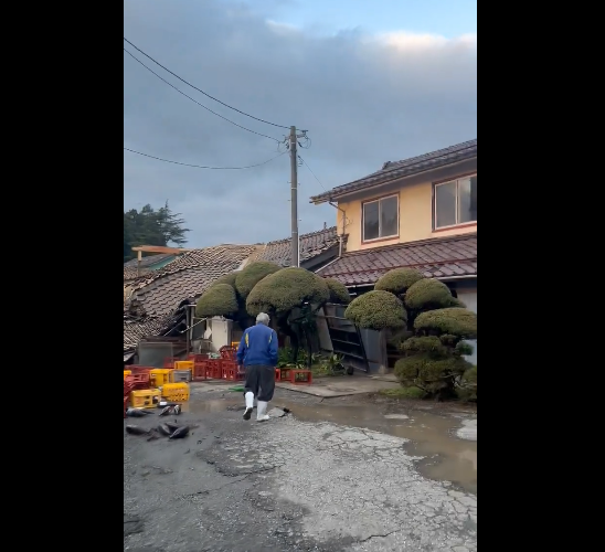 石川県能登地方、地震の影響で家屋倒壊多数