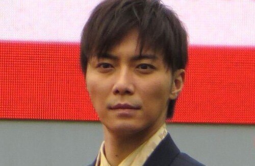 8年前に芸能界引退した元成宮寛貴こと平宮博重さん、芸能活動再開か　なお、今日放送予定の『相棒season22元日スペシャル』では、回想シーンで当時の成宮寛貴さんが登場予定