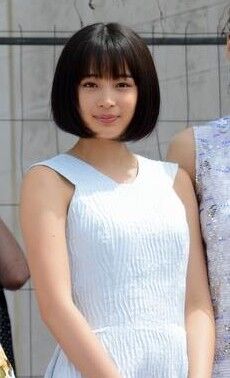 広瀬すず「1番絡みやすい、素が出せる」という男性芸人を明かす、シソンヌのメガネかけた人とふざけて罵り合うも「『ちょっとおい、ガキ！』みたいなテンション、大好きで…」