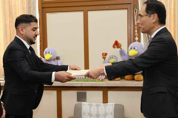 埼玉県、不法滞在状態のクルド人男性に感謝状を送る 難民申請中に100万円寄付 →ネットで物議に・・・