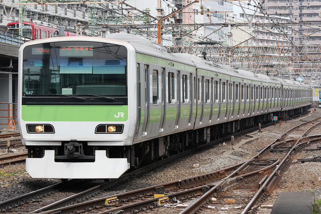 JR品川駅で女性が男に突き落とされる事件が発生