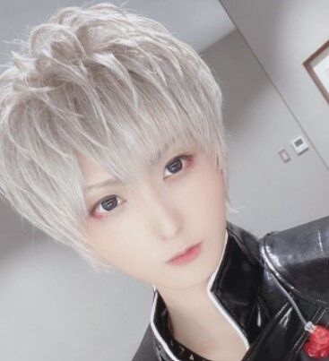 潤羽るしあ（みけねこ）さん、まふまふと結婚後に離婚していた、ネットの誹謗中傷が元妻だと発覚、コレコレさんの放送で取り上げられることになる