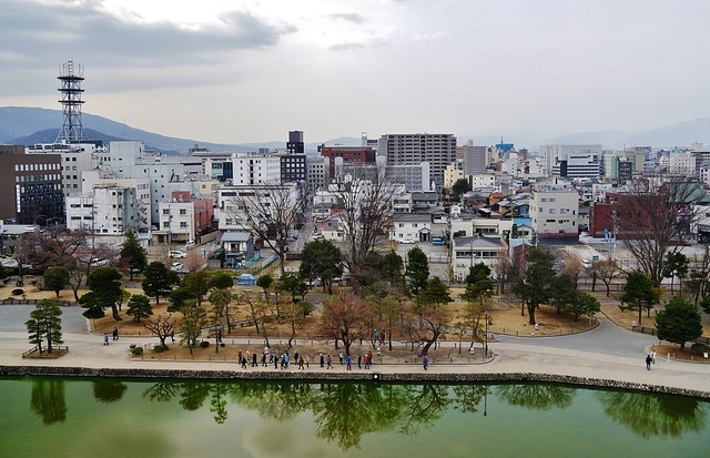 日本の首都を長野にしたら東京一極集中解決するやろ