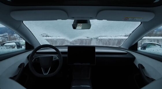 テスラ車の「フロントガラスの雪を溶かす機能」全然ダメっぽいことがバレてしまう