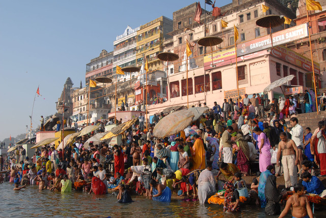 自分探しの旅でインドに安々と人生観変えられる人って人生観薄すぎやろ