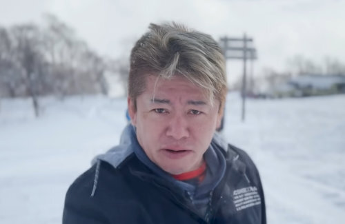 ホリエモンさん、椎野カロリーナさんの不倫報道にブチギレ！「不倫してねーやつなんかほとんどいねーから」「俺は1人週刊文春できるくらいネタ知ってるんだよ」