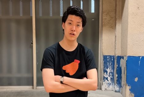 粗品さん、緊急動画でキレる