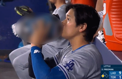 大谷翔平の水筒がデカすぎてアメリカ人が大ウケ！ 来るぞ、クソデカ水筒ブームが