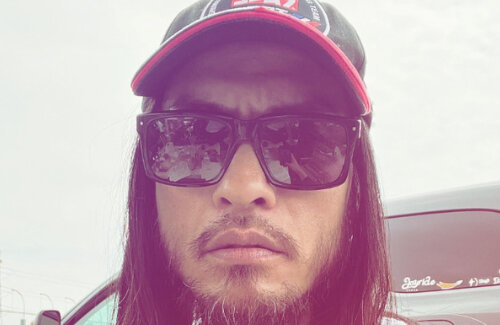 【悲報】長瀬智也さん、オートバイロードレースで3位を取るも記者が一人も来なかったため自分で報告