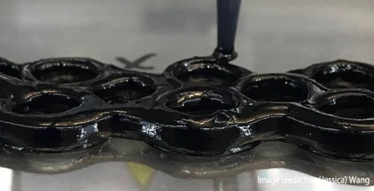 叩くと硬くなる。ユニークな新素材を発明、コーンスターチからヒントを得る