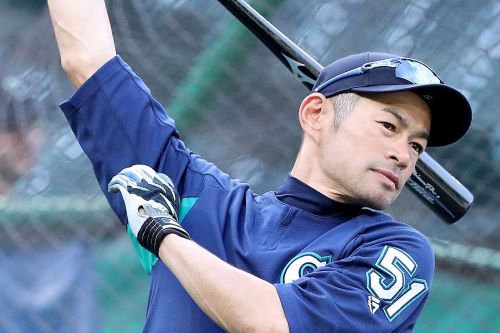 イチロー氏、年棒を800万円→8000万円にしたキレキレの交渉術がかっこよすぎた・・・